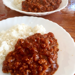 デミグラスソース缶でキーマカレー♪